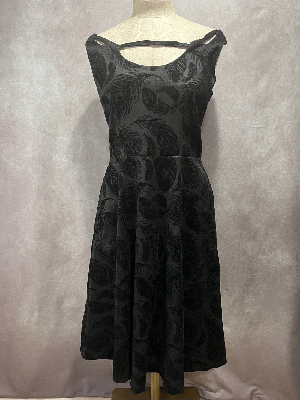 Voodoo Vixen Fit & Flare Midi Peacock Textured Dress size 14